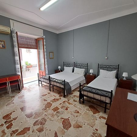 B&B Domus Pina Aeroporto di Catania Fontana Rossa Esterno foto