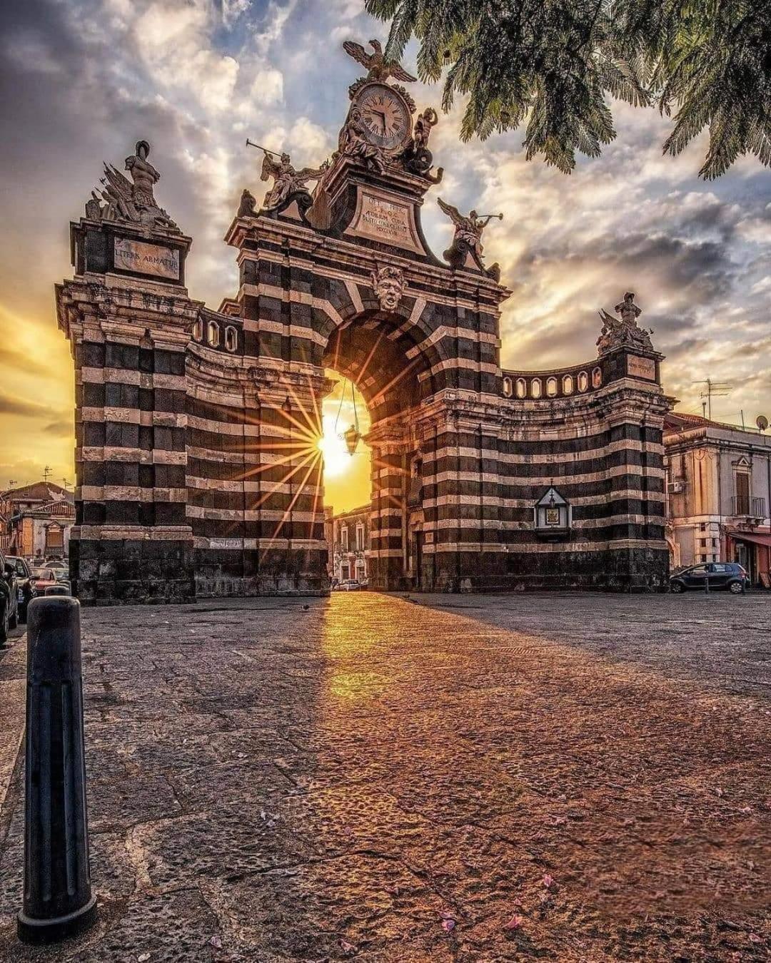 B&B Domus Pina Aeroporto di Catania Fontana Rossa Esterno foto